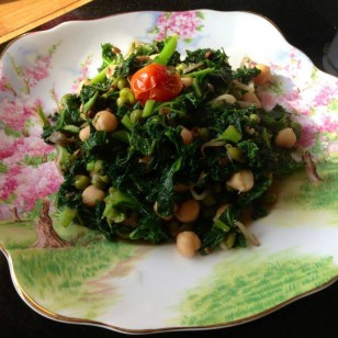 Kale, red onions, peas, chickpeas, plum tomatoes and bean sprouts are the vegetables of the day